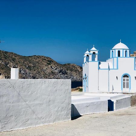 Salty Kisses And Sandy Toes Firopotamos Exterior photo