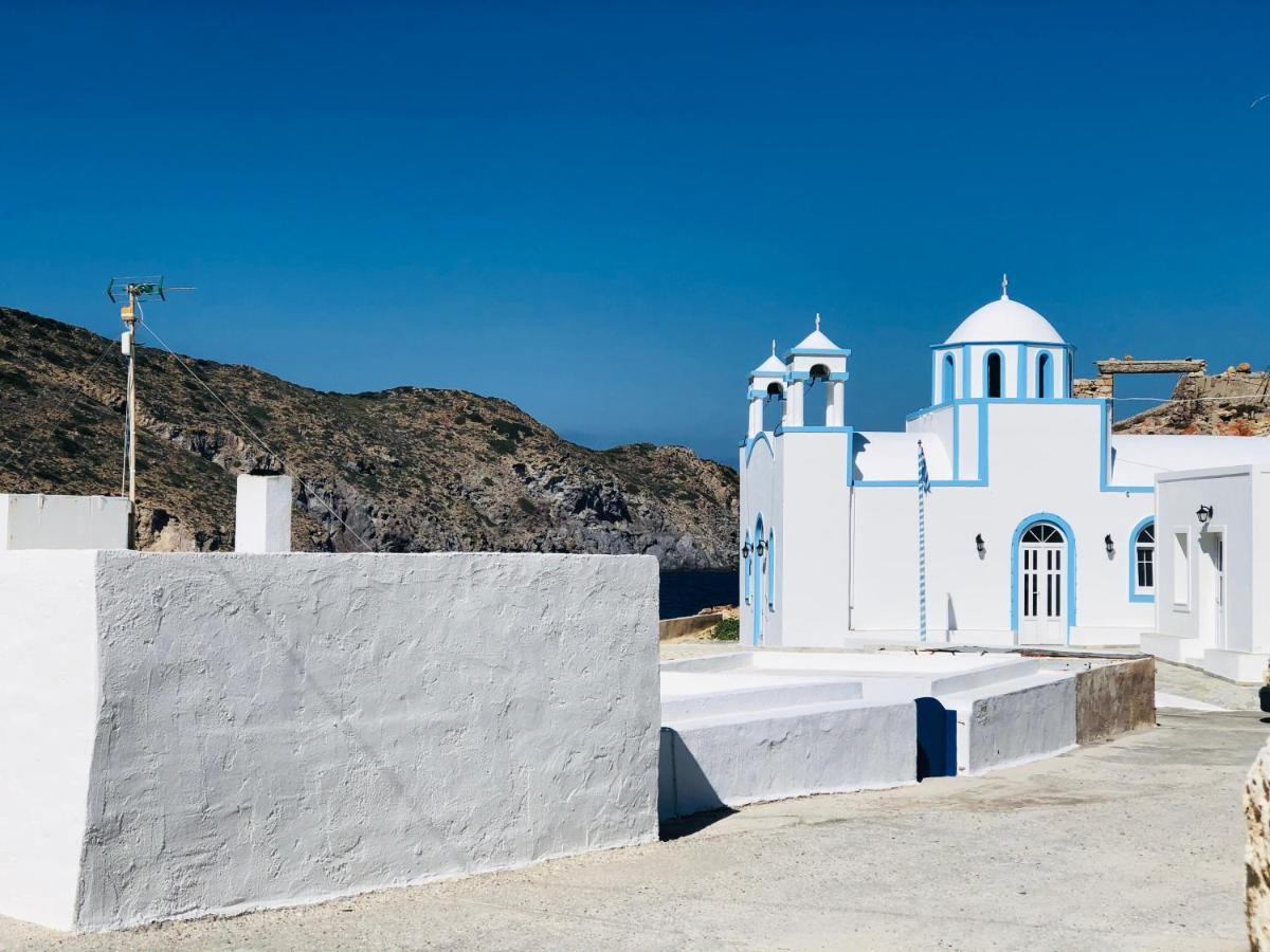Salty Kisses And Sandy Toes Firopotamos Exterior photo
