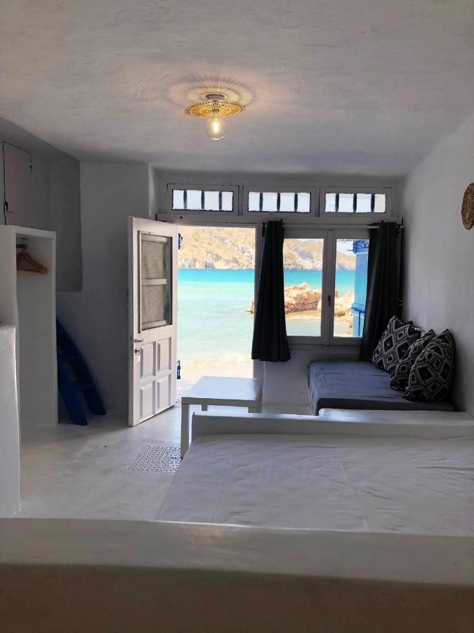 Salty Kisses And Sandy Toes Firopotamos Exterior photo